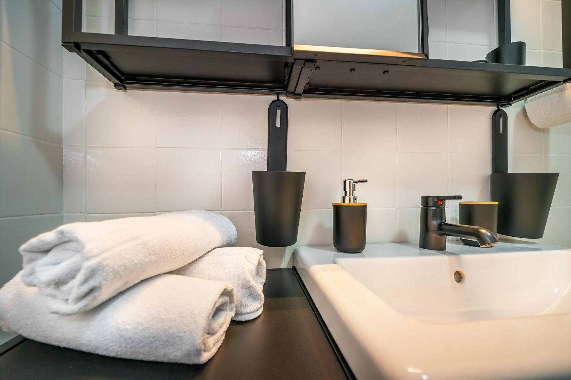 Studio Apartments Gilda Baška Eksteriør billede